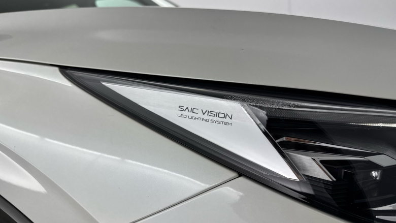 MG HS 1.5 T-GDI Trophy 5dr DCT Petrol Hatchback